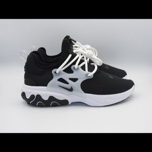 Nike React Presto Black-White WMNS 7.5 / MENS 6